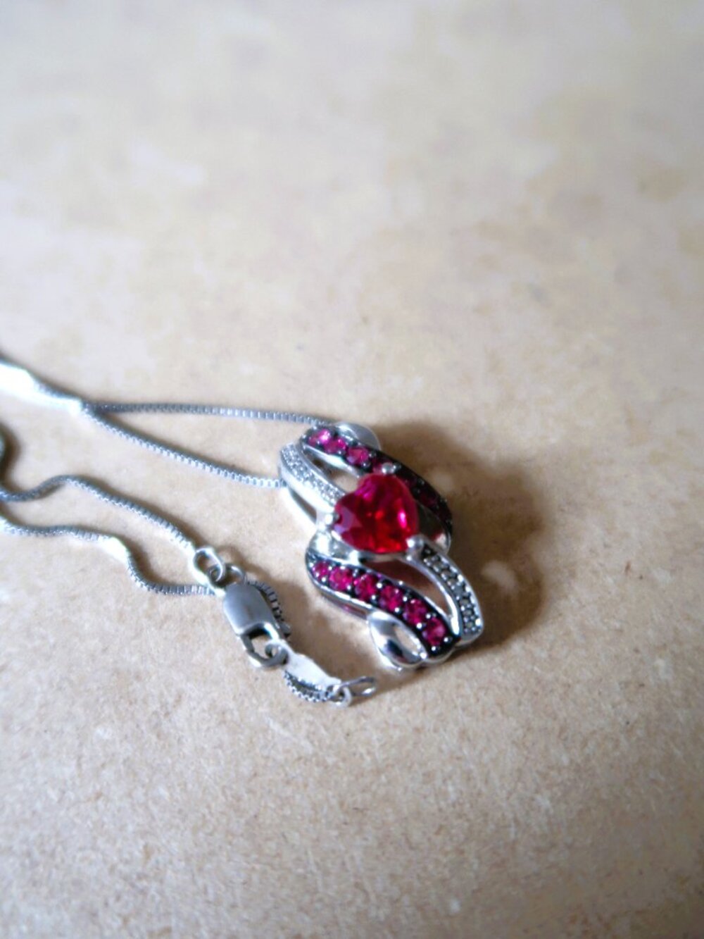 Sterling Silver Pendant Necklace Pink Love Stones with Stamped 925 Quality Chain - Picture 4 of 10